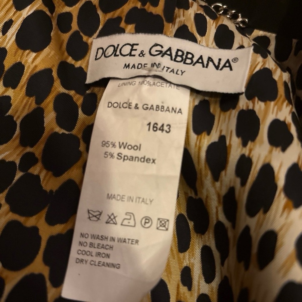 Dolce & Gabbana Black Blazer with Leopard Print Lining - Picture 7 of 9